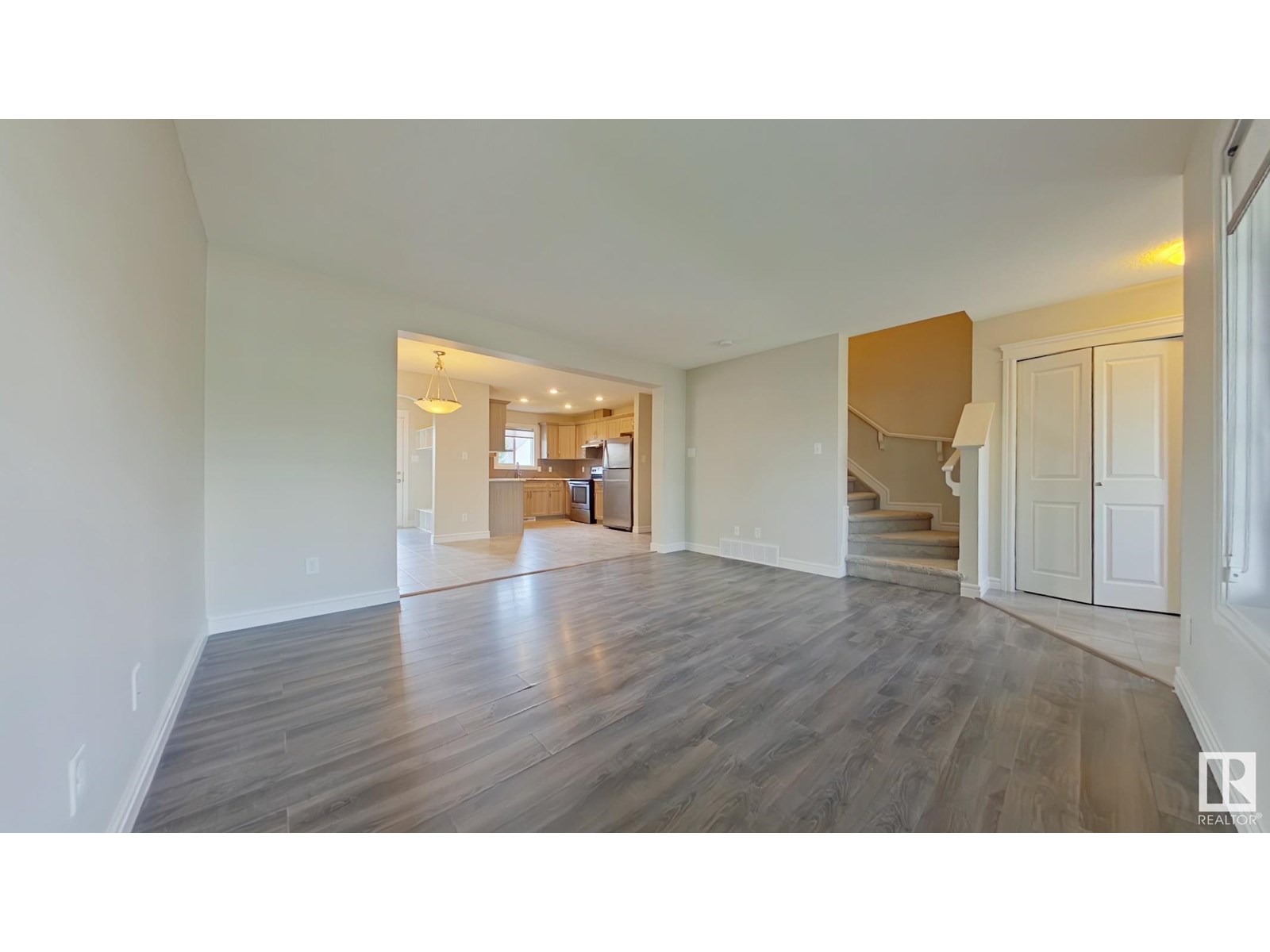 2913 15 ST NW