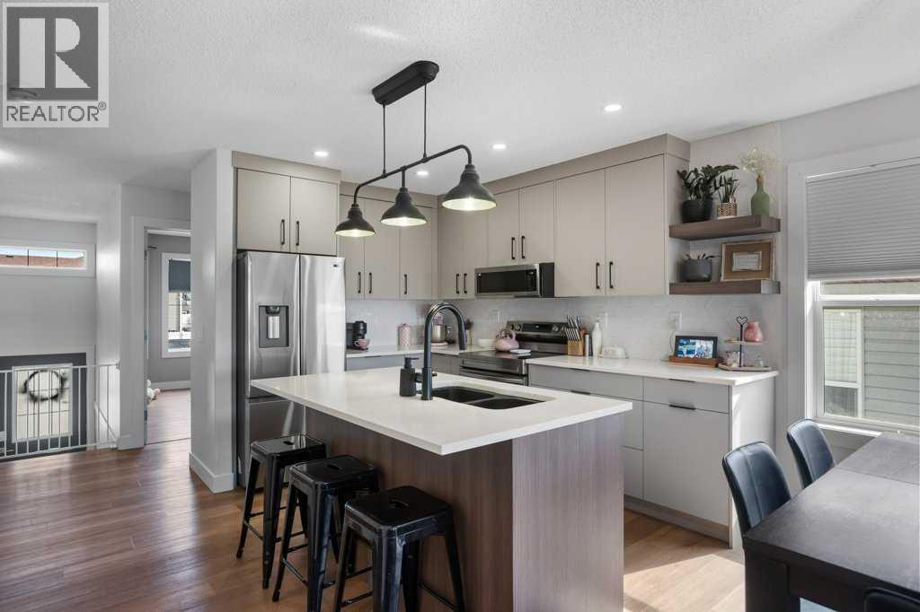 377 Stonegate Way NW