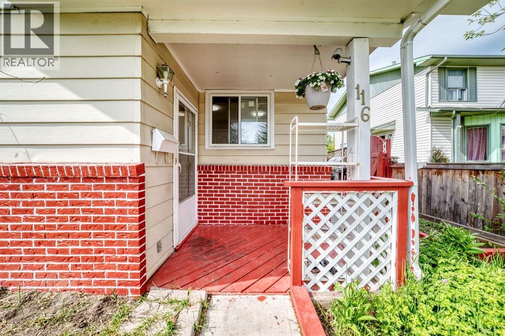 116 Pineson Place NE