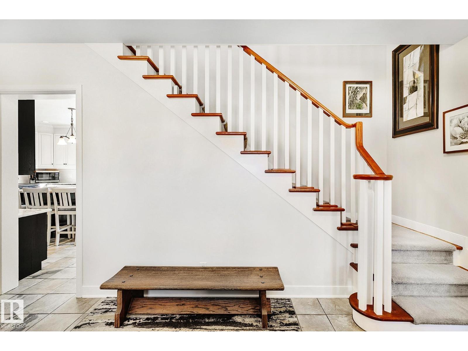 10611 137 ST NW