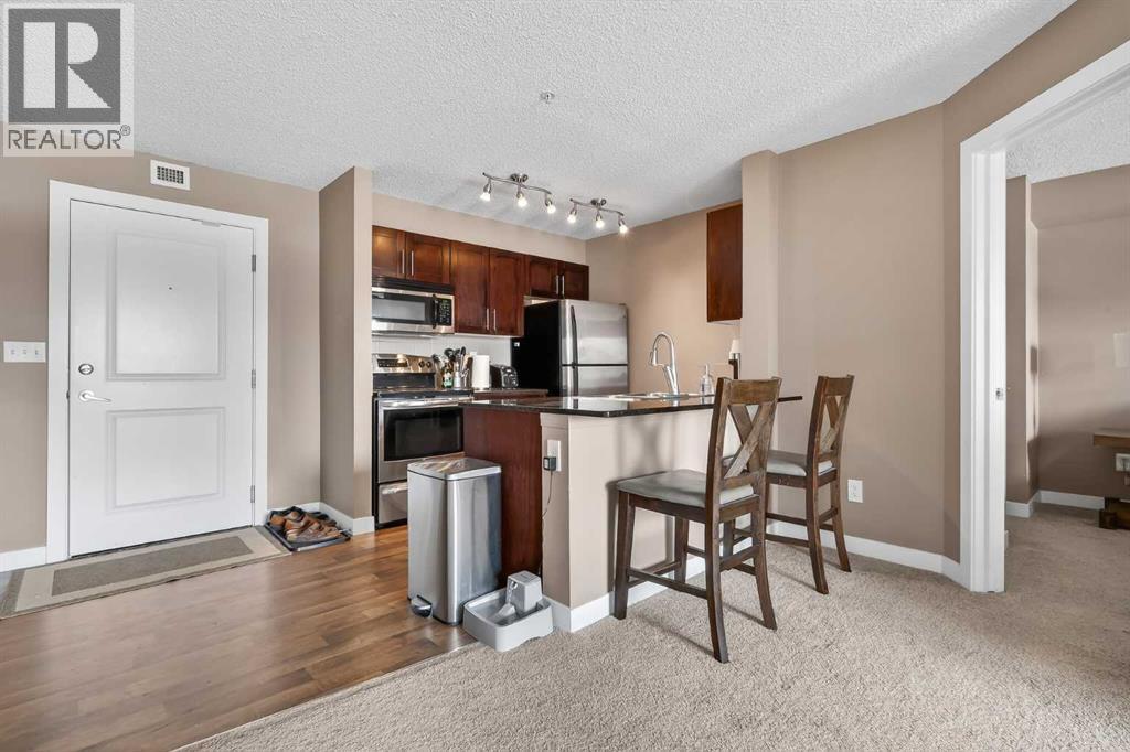 4317, 403 Mackenzie Way SW