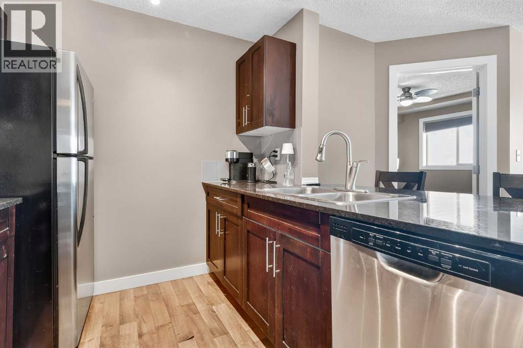 4317, 403 Mackenzie Way SW