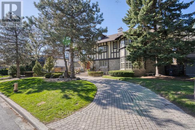 40 CASTLE FRANK CRESCENT