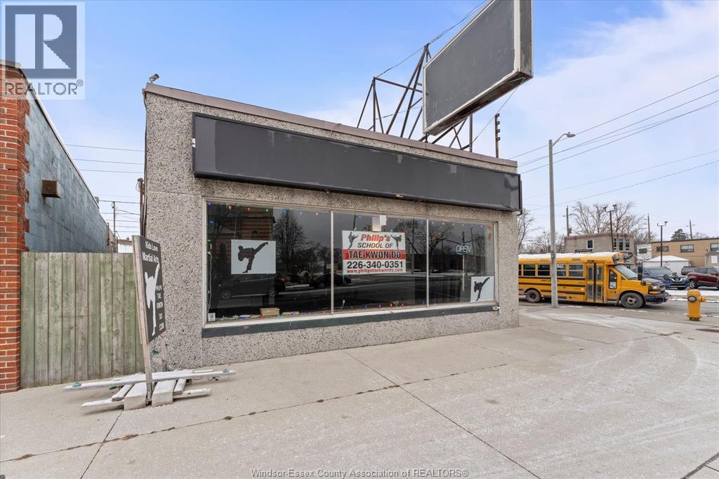 3315 Tecumseh ROAD East