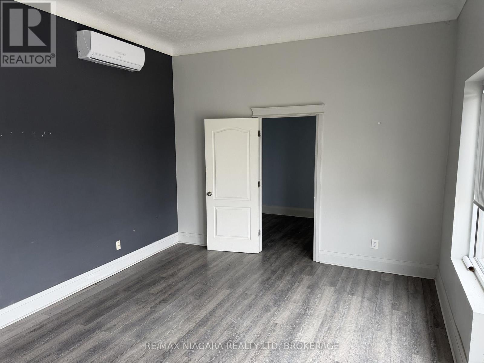 1 - 5853 ROYAL MANOR DRIVE