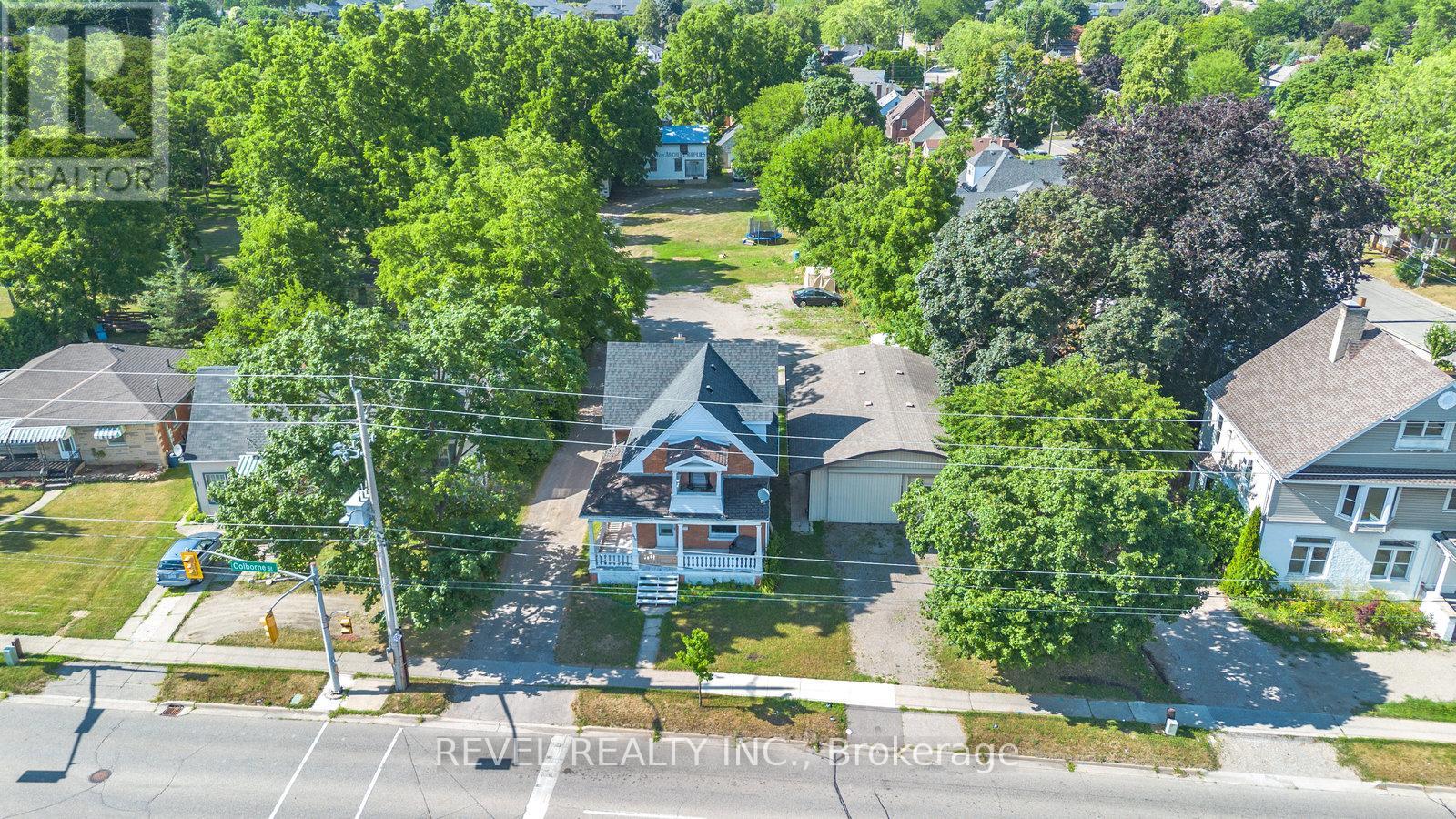 816 COLBORNE STREET E