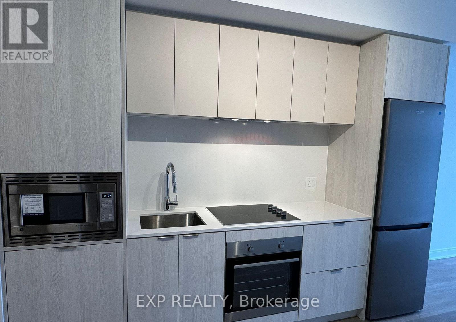 404 - 86 DUNDAS STREET E