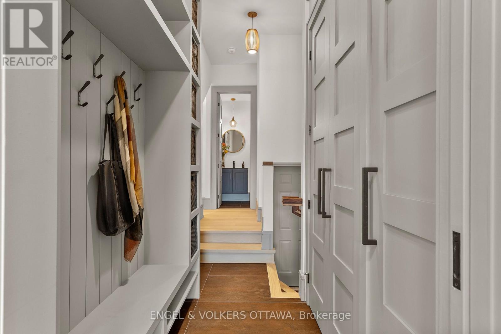 37 CLARENDON AVENUE