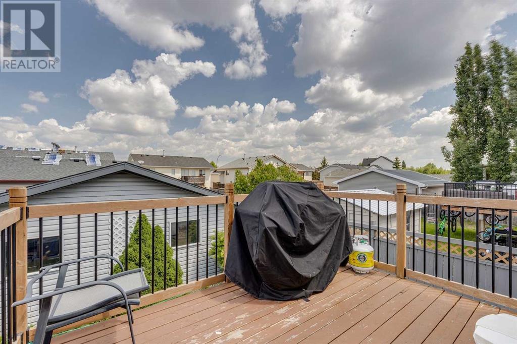 1656 Strathcona Gate