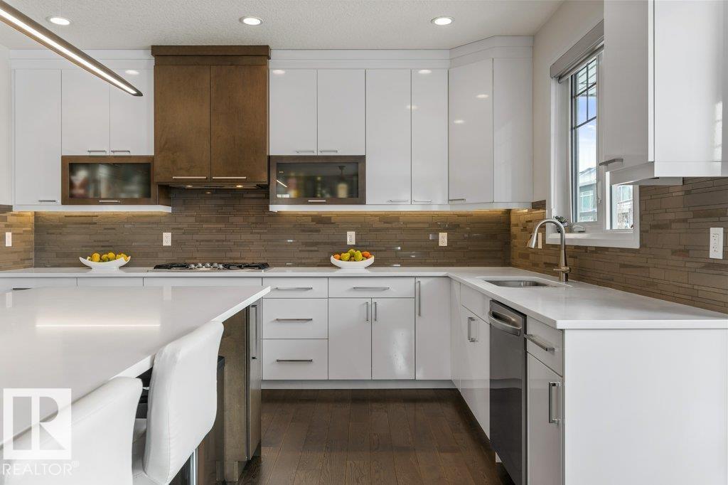4476 SUZANNA CR SW