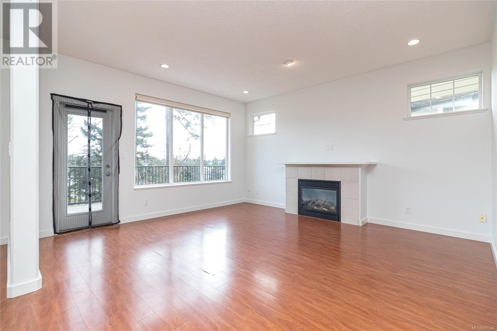 934 Bullen Crt