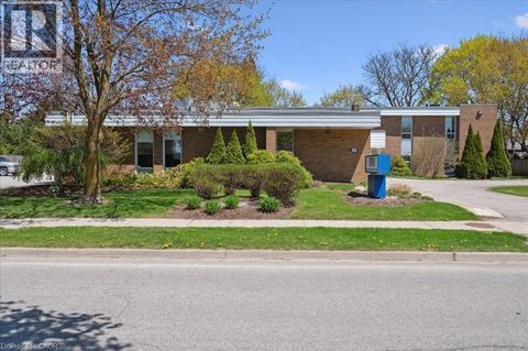 380 HIBERNIA Street Stratford ON N5A5W3