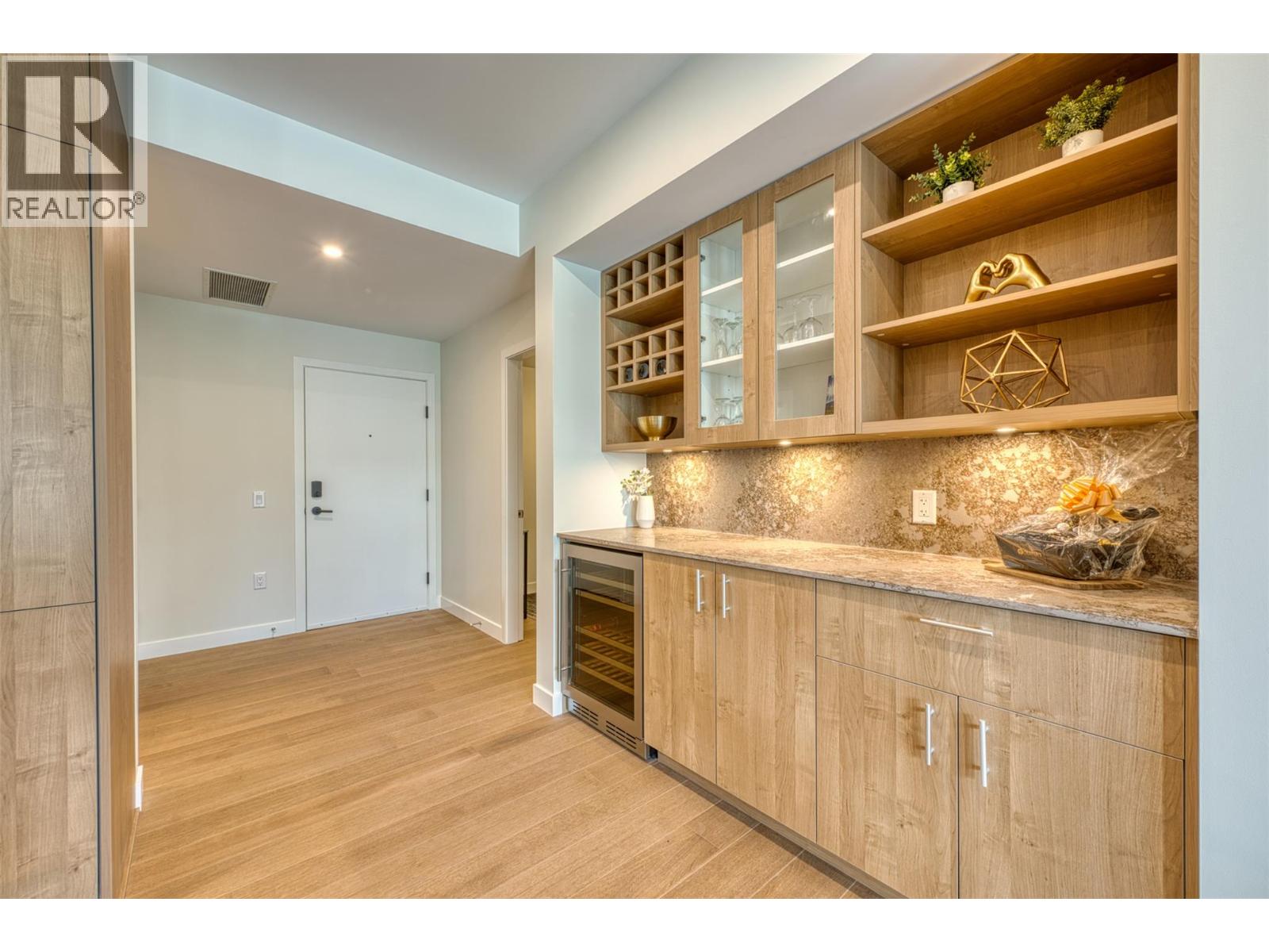 9652 Benchland Drive Unit# 306