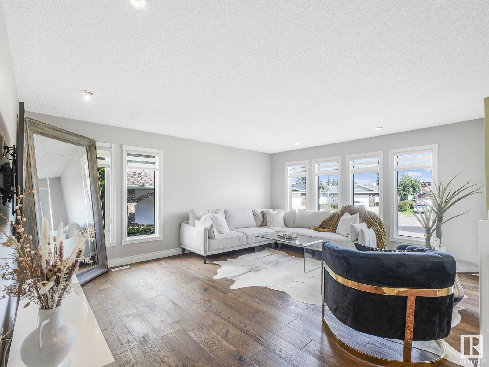 72 DUNLUCE RD NW