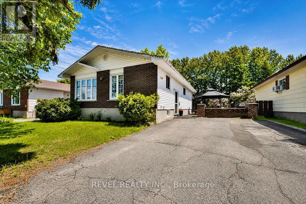 Photo 1 of 35 — 284 JOSEPH STREET, Timmins (MTJ - Main Area), ON P4N7V6