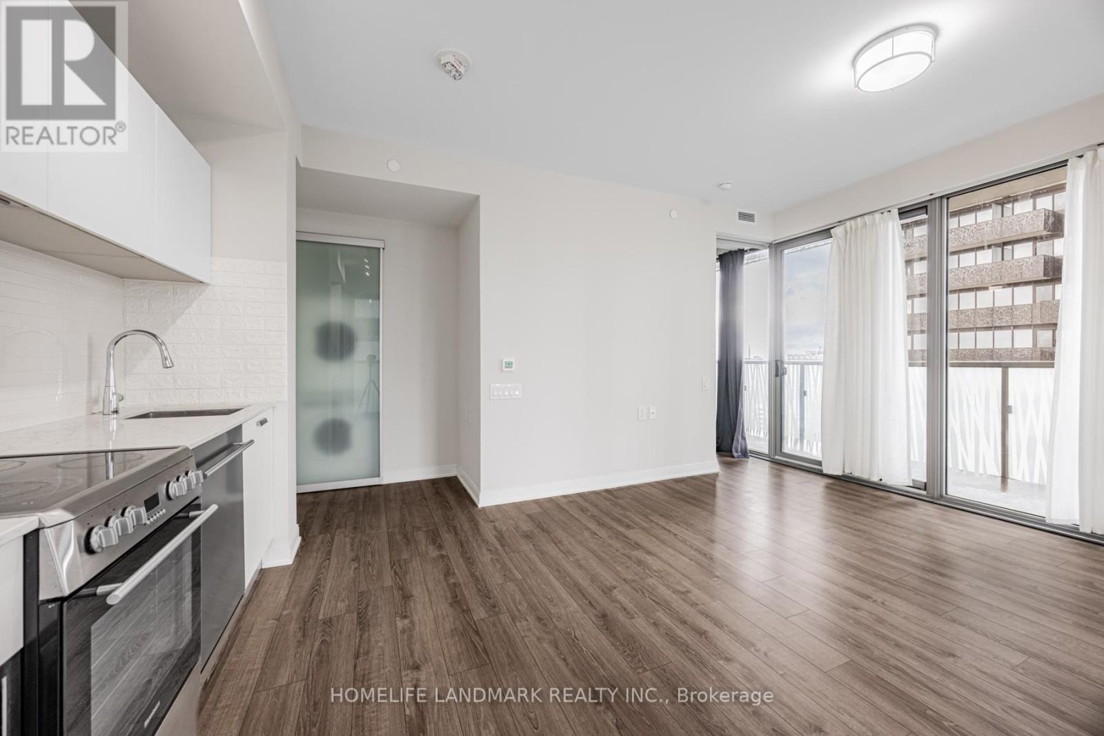 2305 - 50 CHARLES STREET E