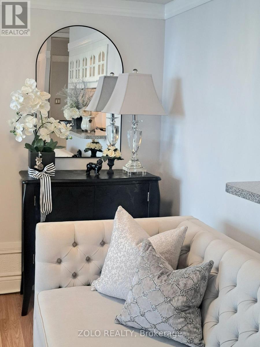 1001 - 300 WEBB DRIVE