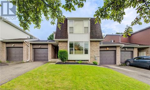 19 HILLBROOK Crescent Kitchener ON N2N1J4