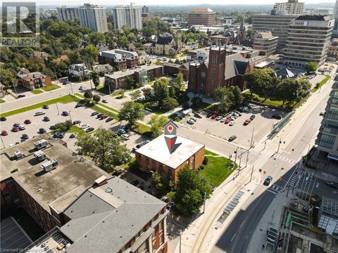 96 DUKE Street W Kitchener ON N2H3W8