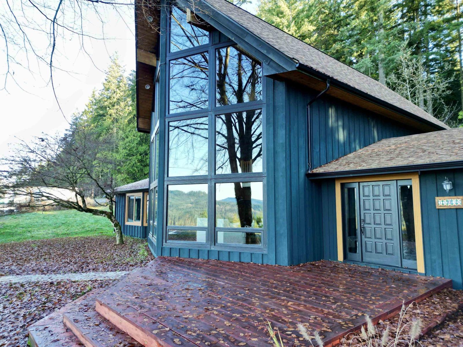 11038 GREENWOOD DRIVE