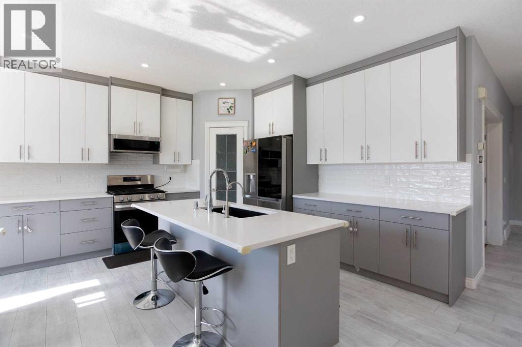 1925 Luxstone Park SW