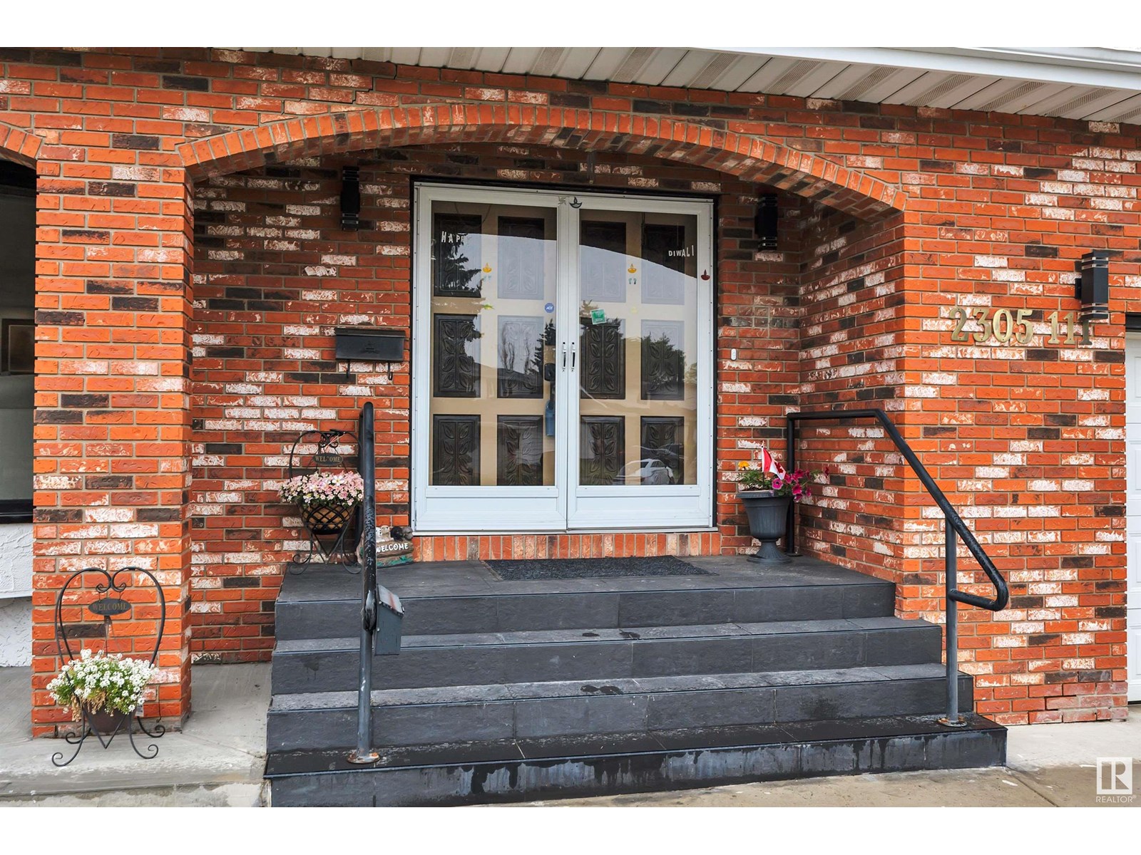 2305 111A ST NW