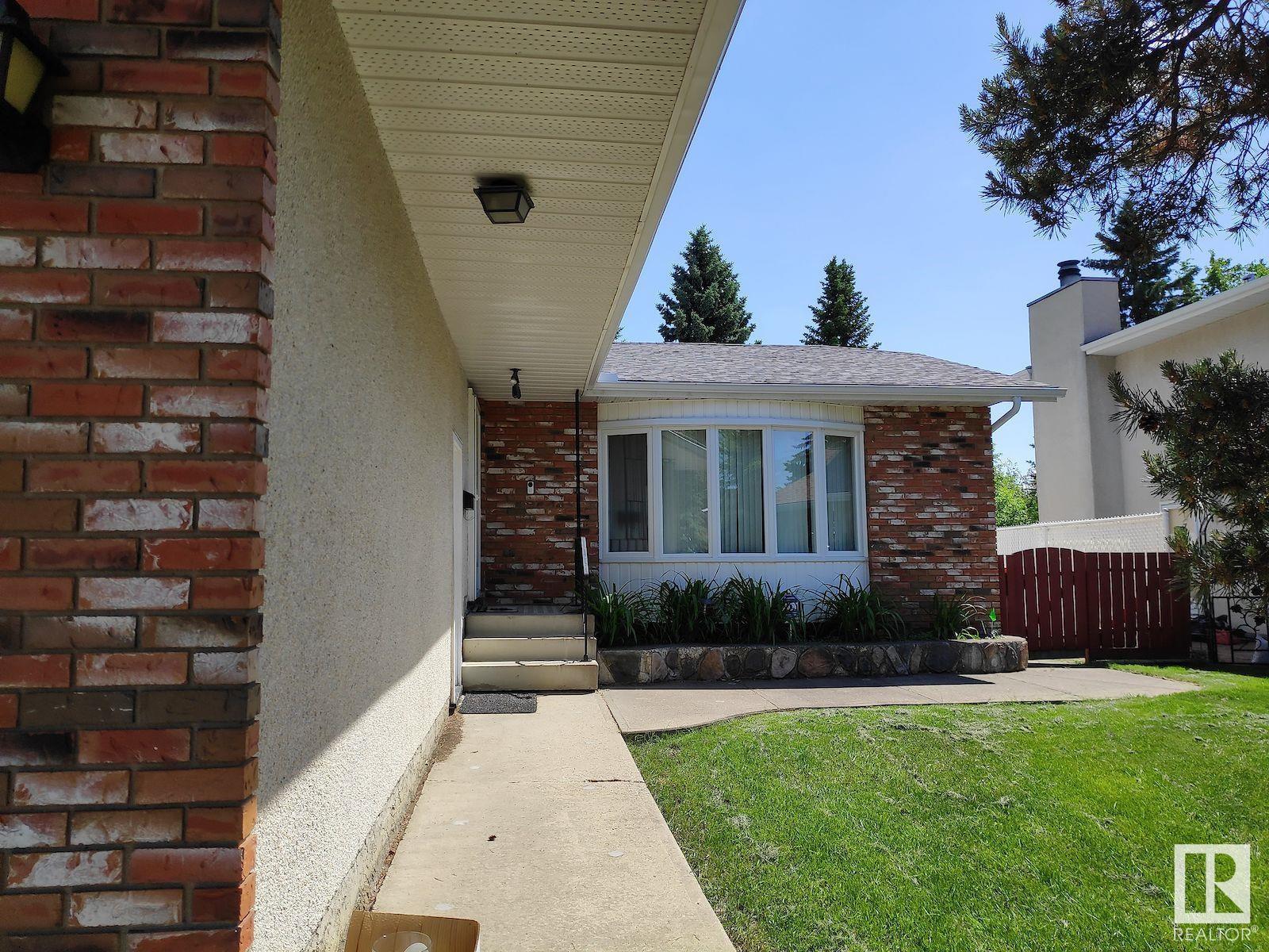 10935 34A AV NW