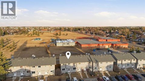 37, 6020 temple Drive NE Calgary AB t1y4r5