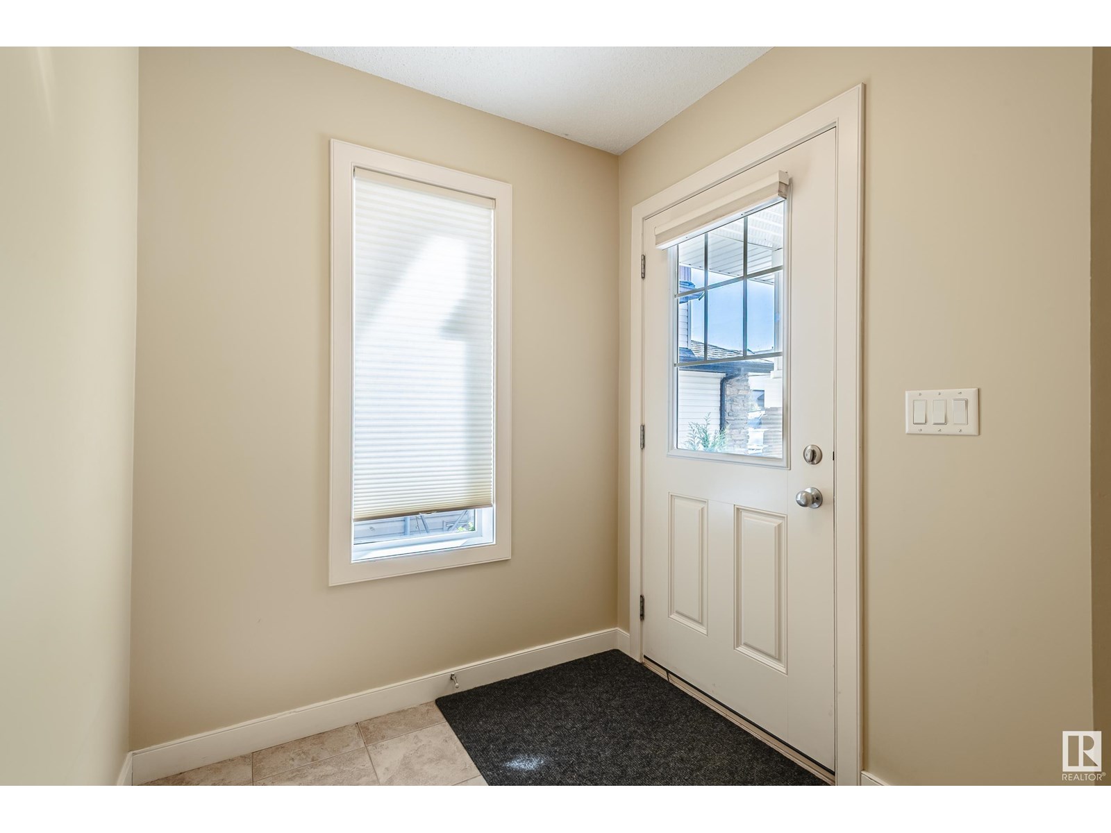 1684 Cunningham WY SW
