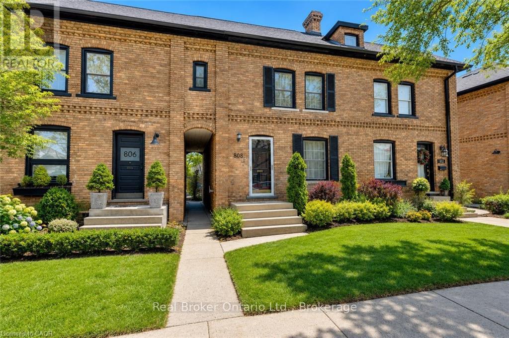 808 MONMOUTH ROAD