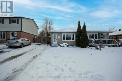 61 WOODLAWN AVENUE Brantford ON N3V1A6