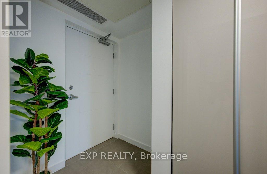 718 - 250 ALBERT STREET