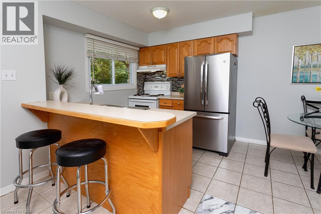 211 VERONICA Drive Unit# 10