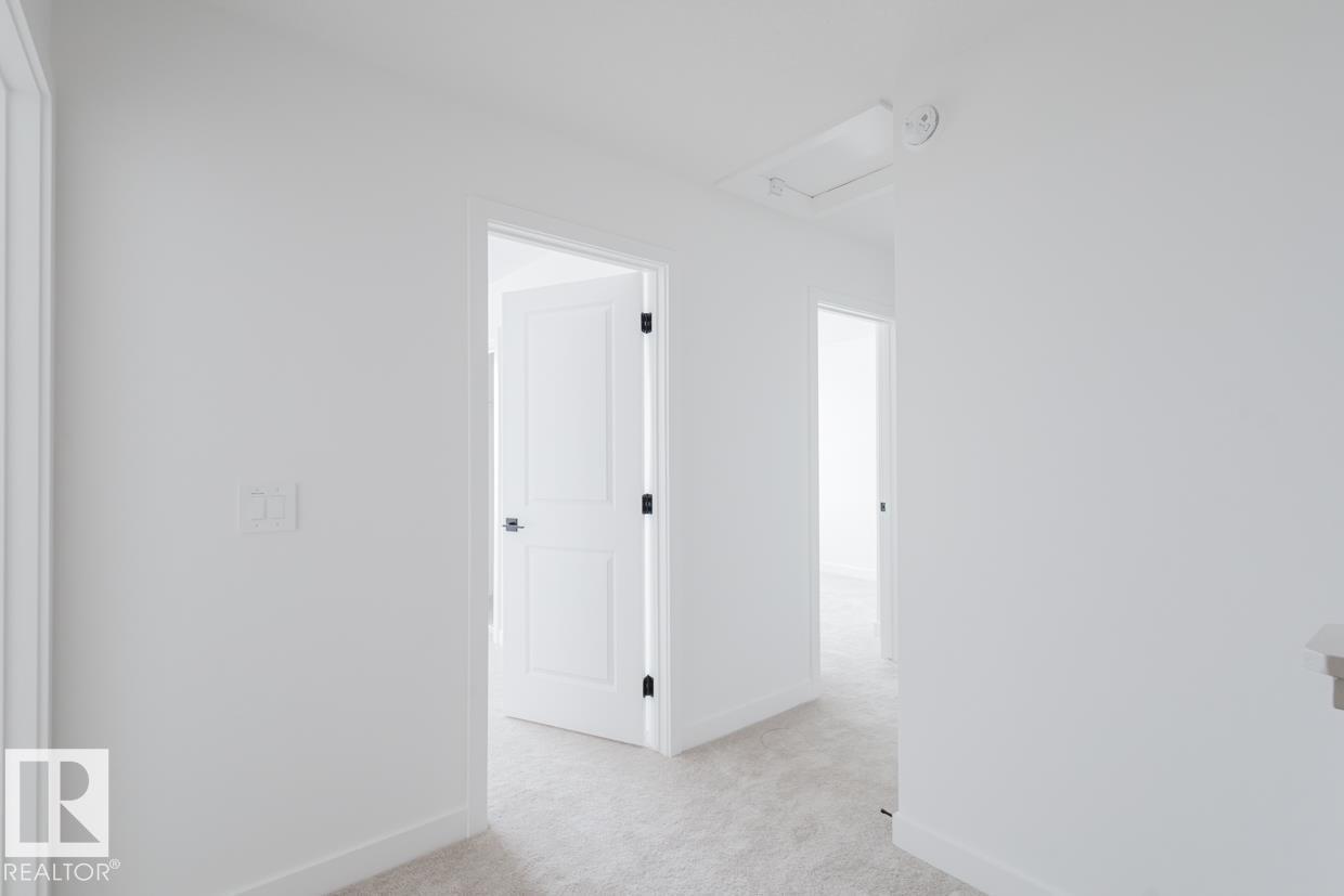 #45 16231 19 AV SW