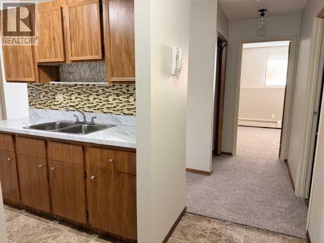 103, 27 Bennett Street