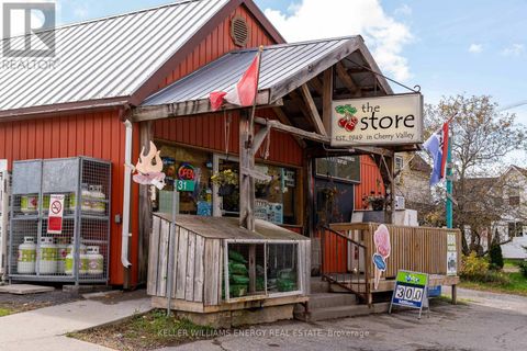 31 COUNTY ROAD 18 ROAD Prince Edward County (Athol Ward) ON K0K1P0