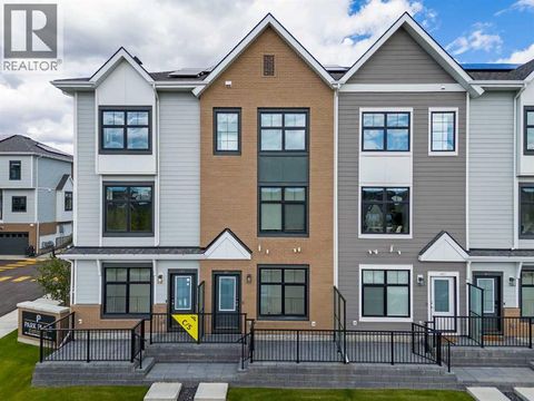 601 Mahogany Road SE Calgary AB T3M3Y3