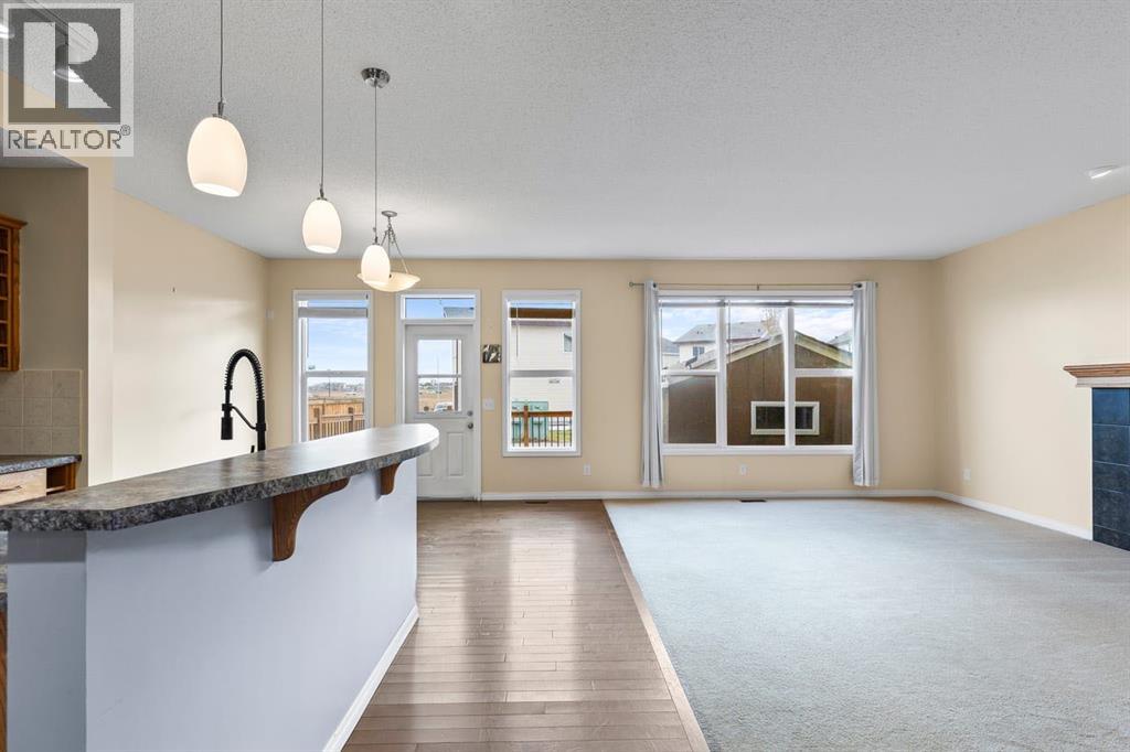 1043 Copperfield Boulevard SE