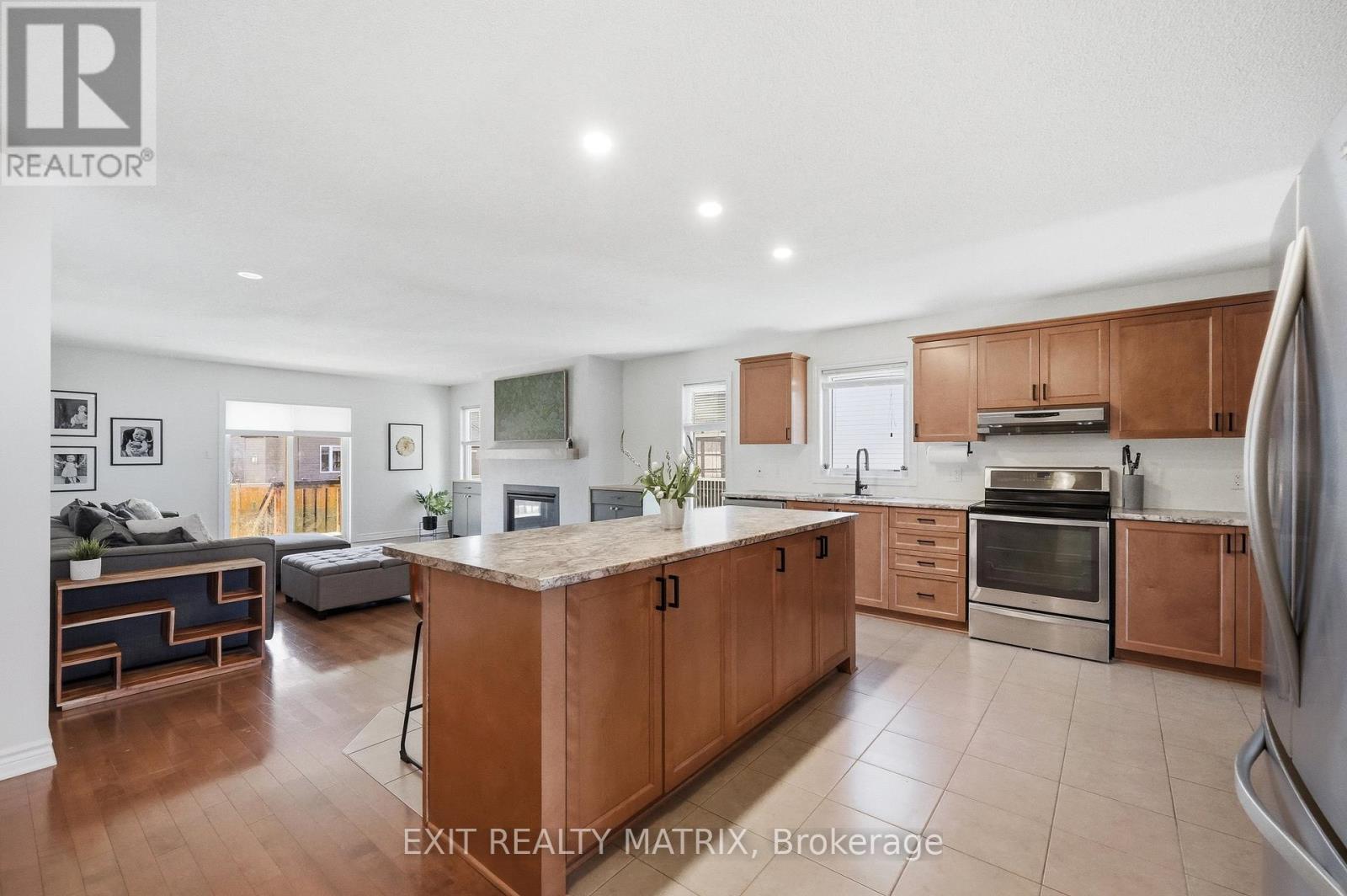 129 ABBEY CRESCENT
