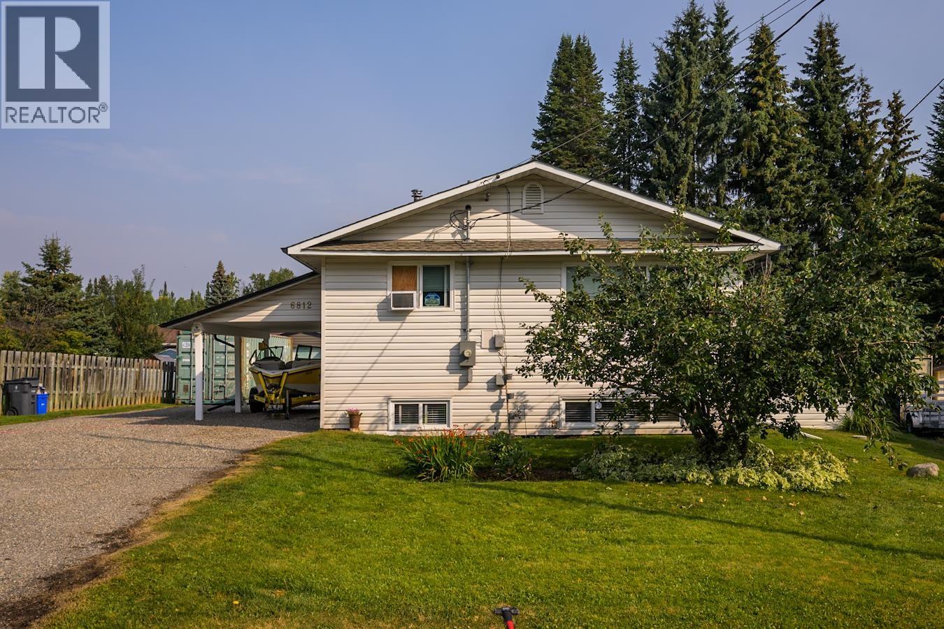 6812 LILAC CRESCENT