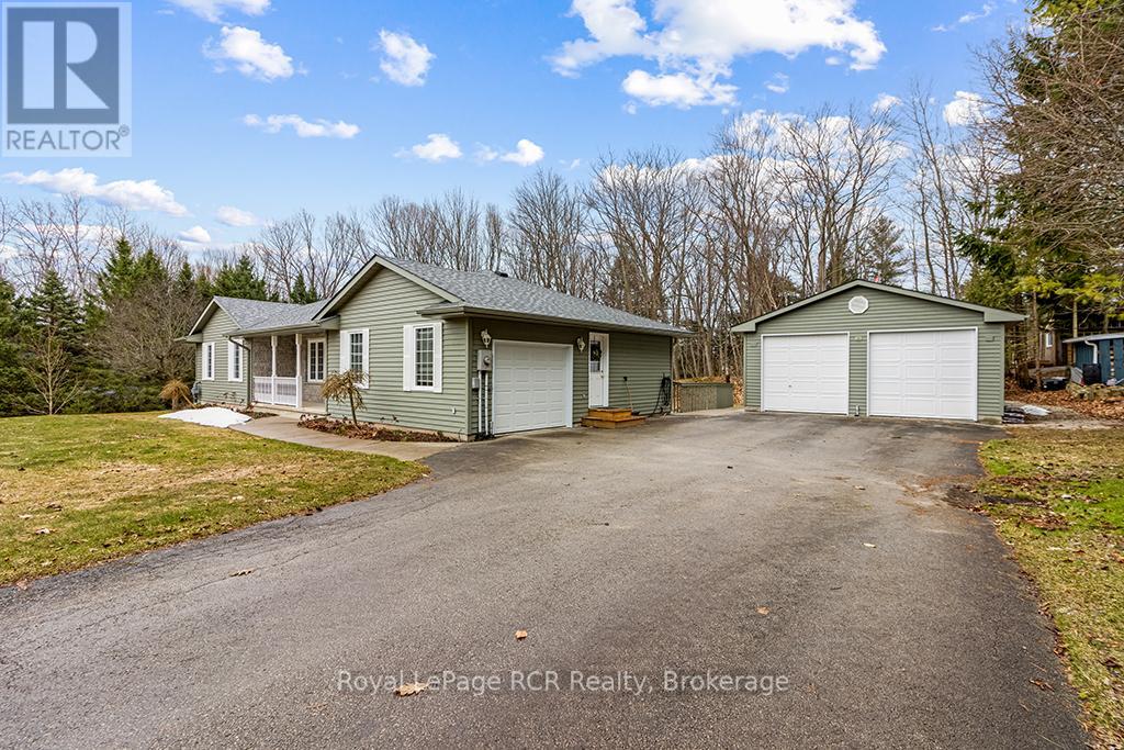 107 MAPLE RIDGE CRESCENT