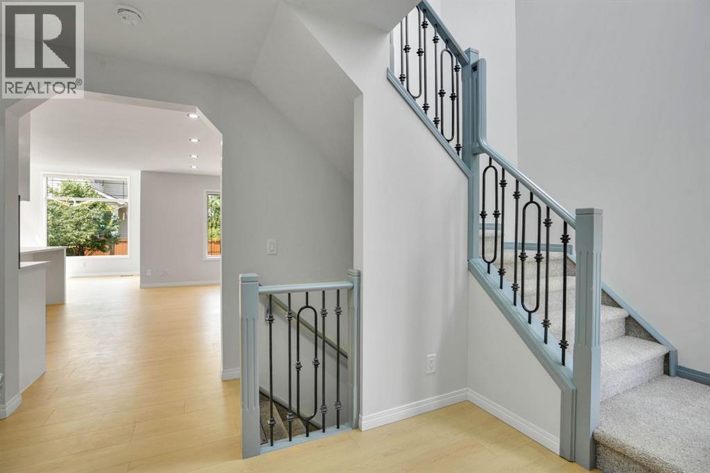 191 Cranwell Crescent SE