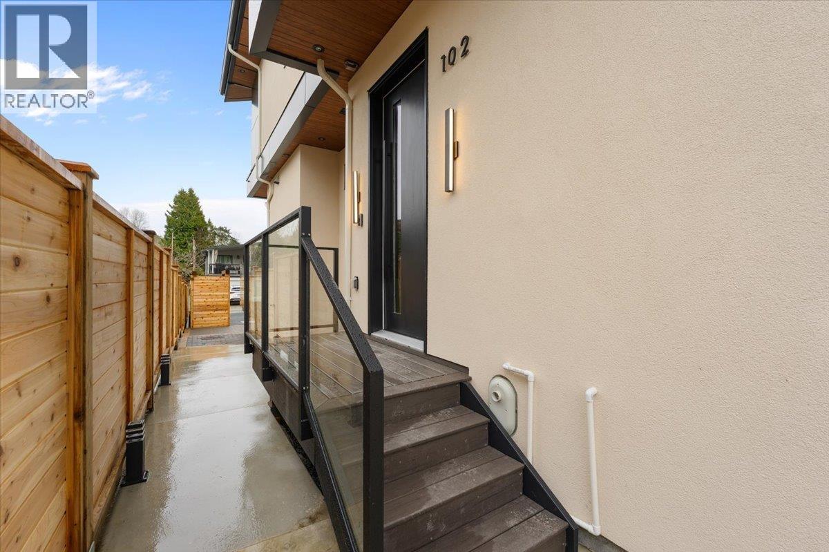 102 1518 HATTON AVENUE