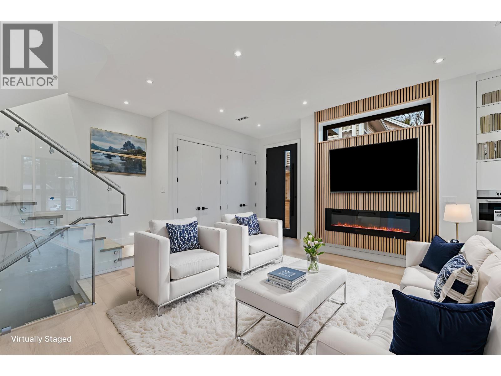 102 1518 HATTON AVENUE