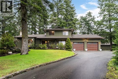 4395 Liberto Rd Saanich BC V9E2C4