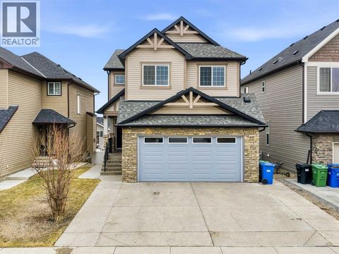 32 Panatella Parade NW Calgary AB T3K0T8