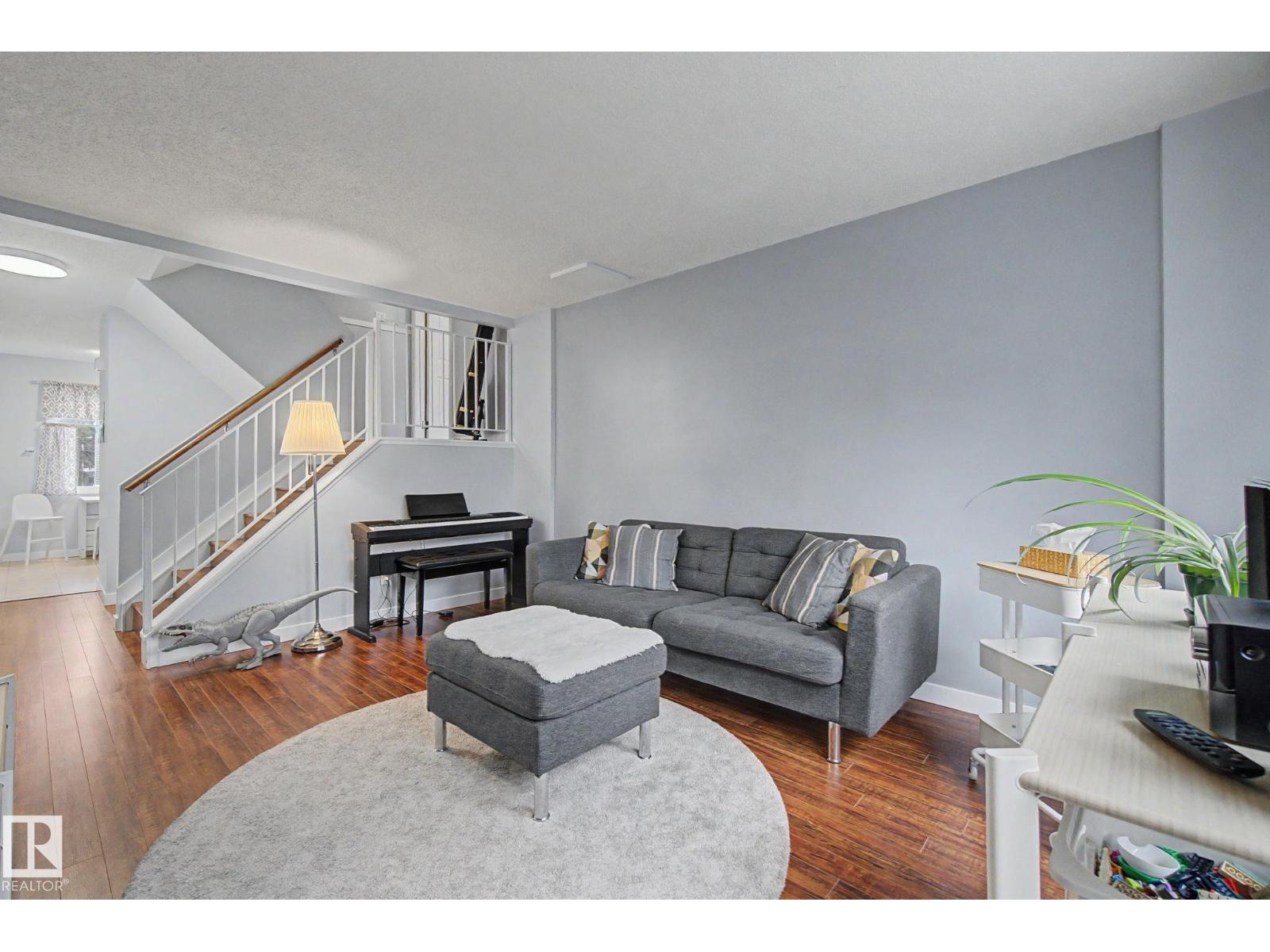 302 MORIN MAZE MZ NW