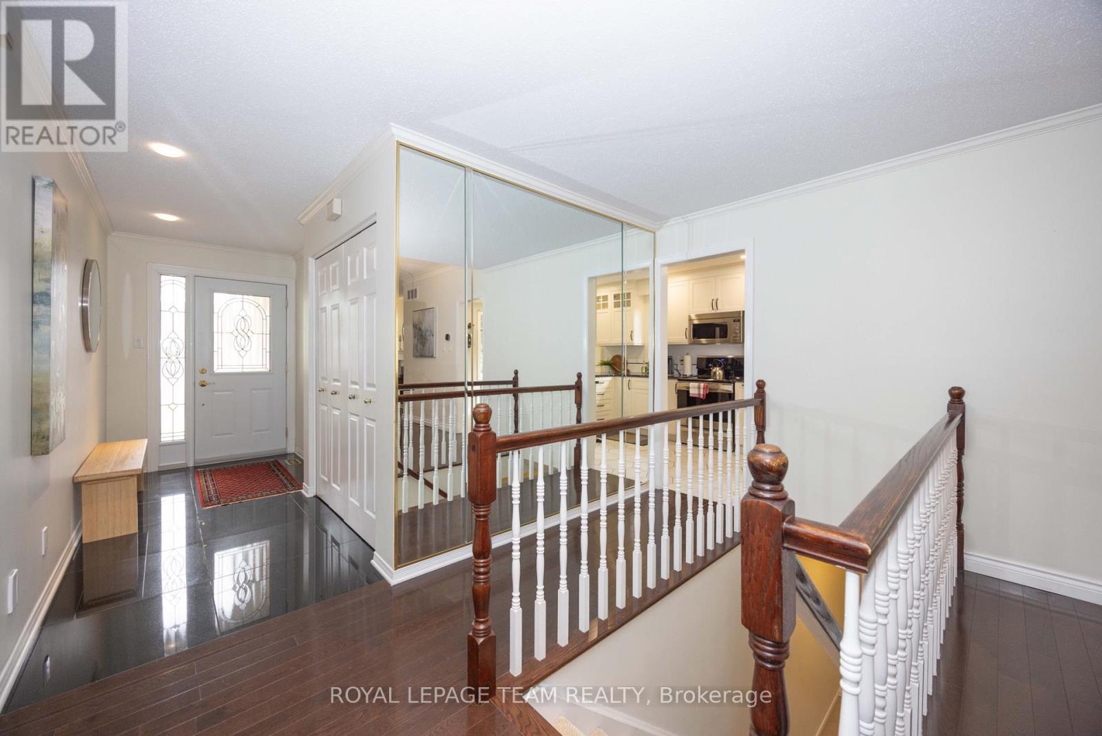 30 - 20 GRAND HARBOUR COURT