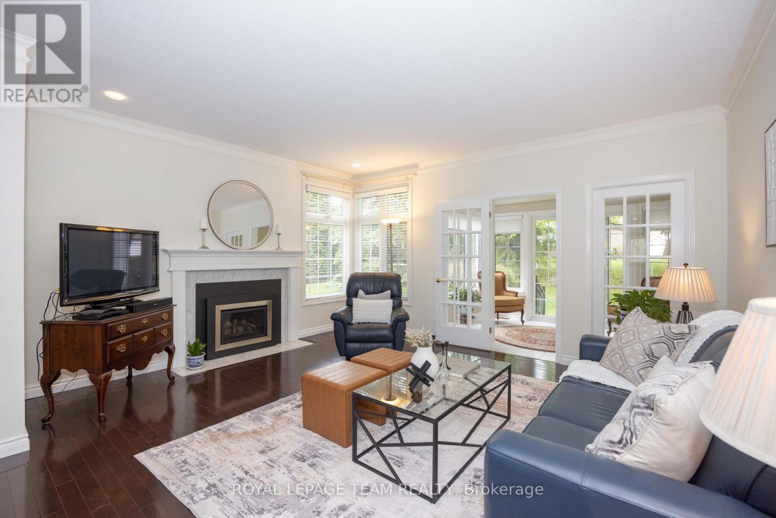 30 - 20 GRAND HARBOUR COURT
