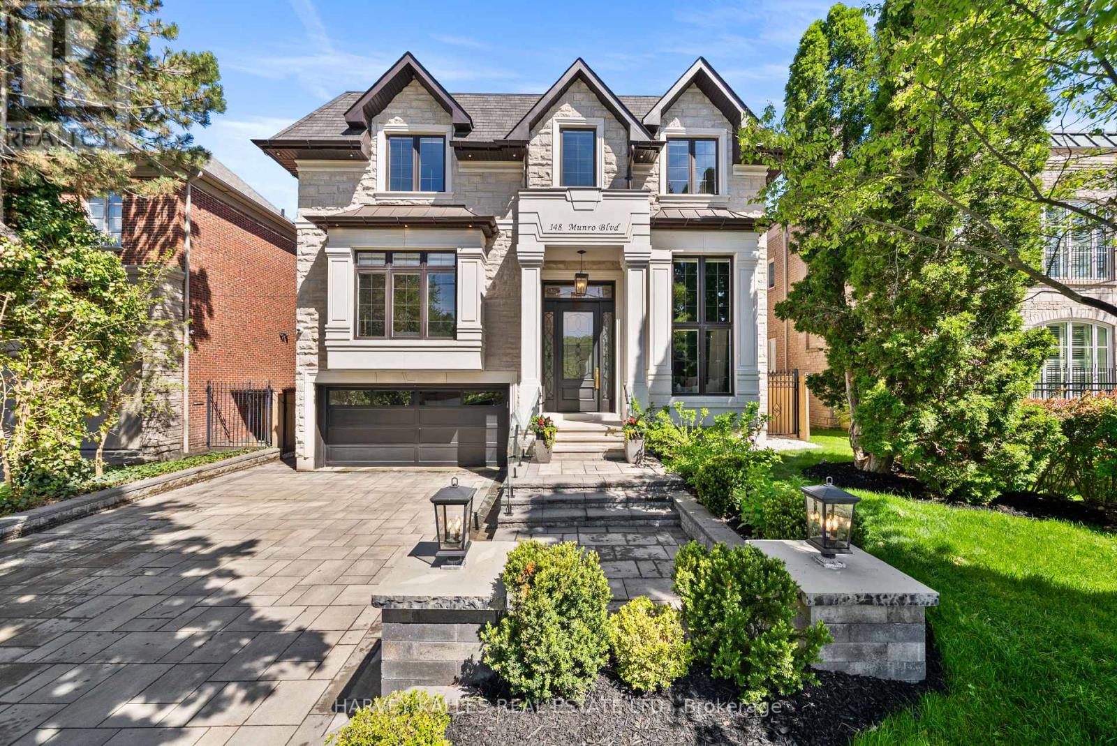 148 MUNRO BOULEVARD